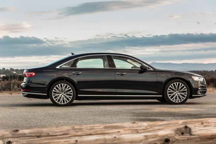  Audi A8 L 3.0 TFSI Quattro (D5) 2018 года  (NA) (фото 15 из 40)